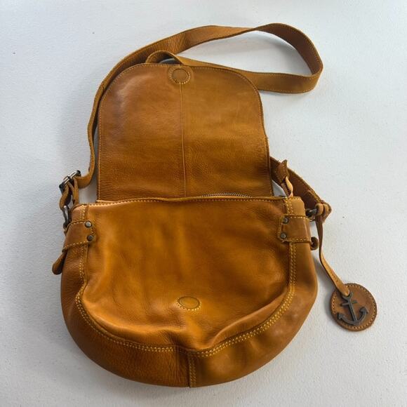 Harbour 2nd Crossbody Bag Leather Cotton Lining Magnetic Zipper Adjustable Strap - Picture 4 of 14